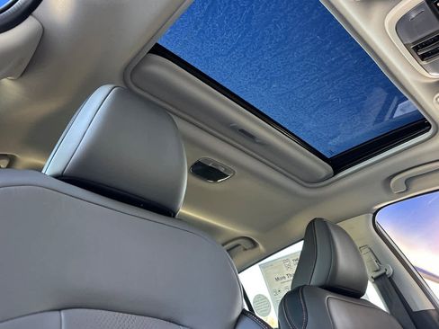 New 2025 Subaru Crosstrek 2.5i Limited w/ Popular Package #4A image 17