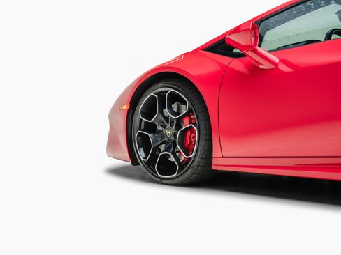 Used 2016 Lamborghini Huracan LP 580-2 RWD image 9