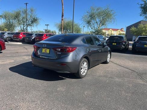 Used 2016 MAZDA MAZDA3 i Touring image 5