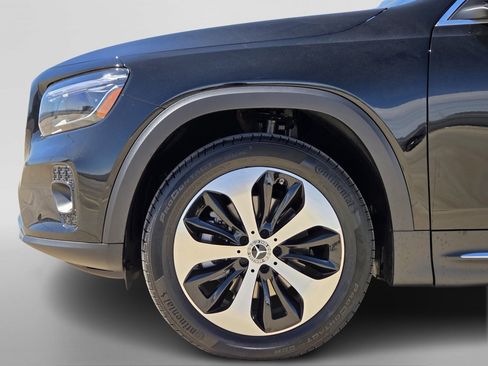 New 2026 Mercedes-Benz GLB 250 image 10