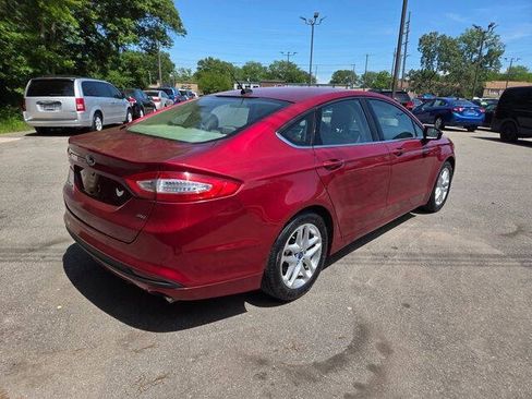 Used 2013 Ford Fusion SE FWD image 6