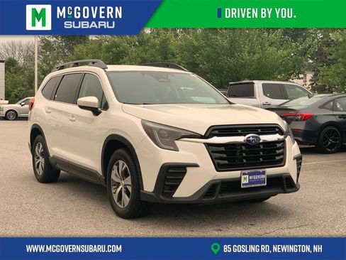 Used 2024 Subaru Ascent Premium w/ Convenience Package AWD/4WD image 1