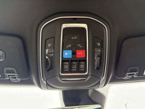 New 2026 Jeep Grand Cherokee Limited w/ Limited Altitude Package AWD/4WD image 14