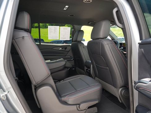 Certified 2025 Chevrolet Traverse Z71 w/ Enhanced Driving Package AWD/4WD image 29