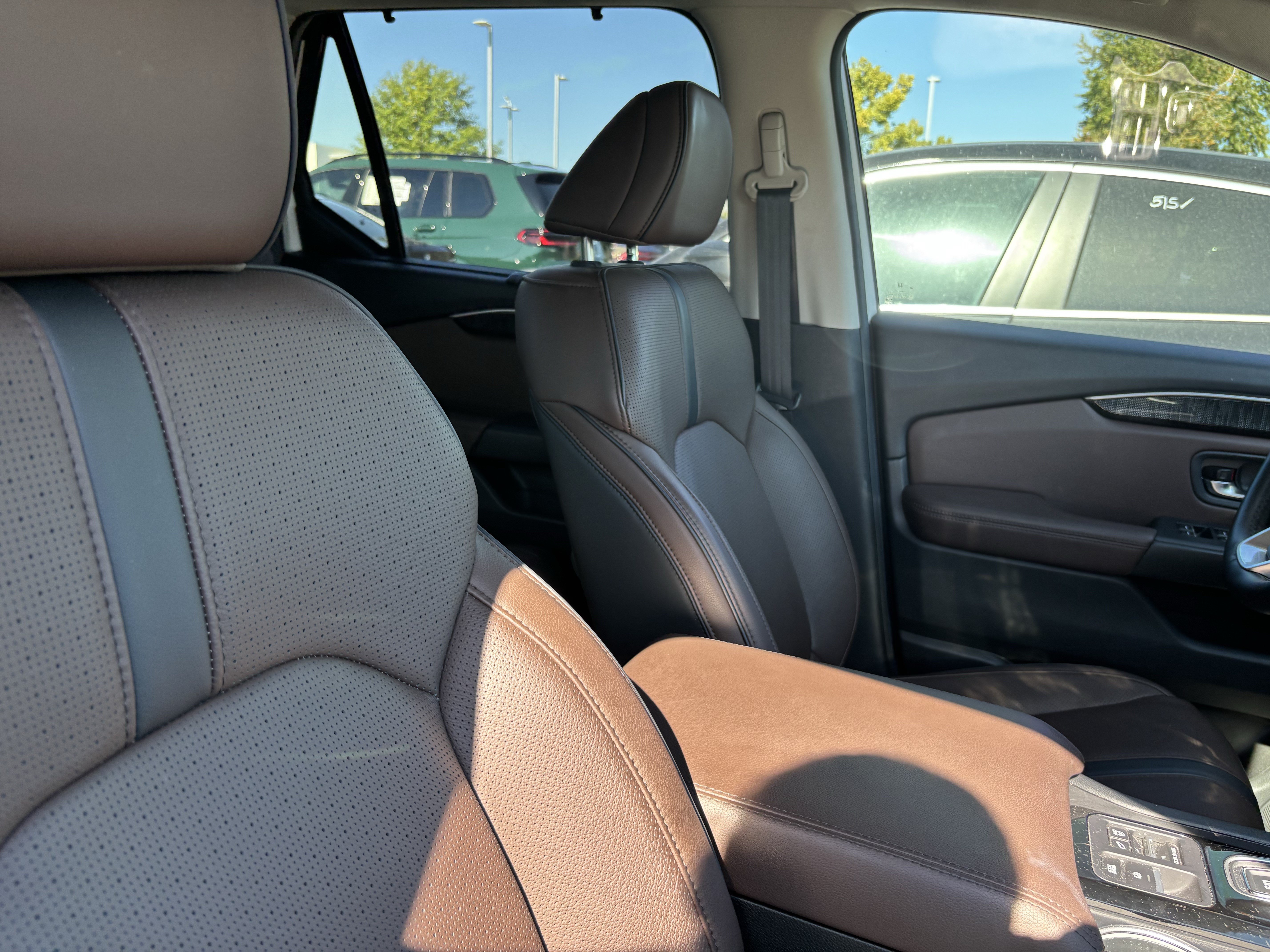 Used 2024 Honda Pilot Elite image 34