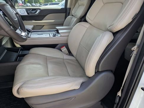 Certified 2023 Lincoln Navigator L Reserve AWD/4WD image 21