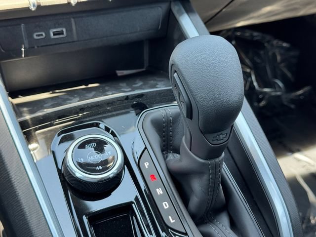 New 2026 Chevrolet Colorado Trail Boss w/ Midnight Edition AWD/4WD image 19