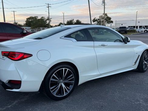 Used 2018 INFINITI Q60 3.0t Luxe w/ Sensory Package 3.0T Luxe image 5