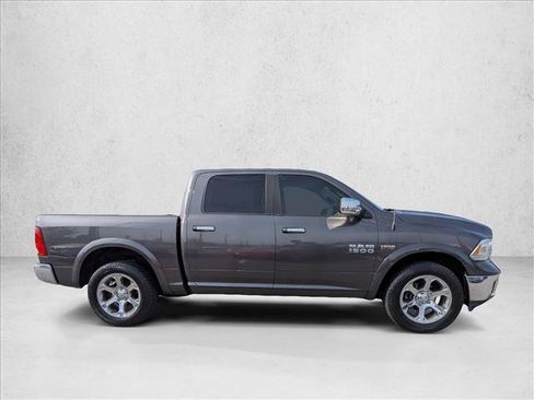 Used 2014 RAM 1500 Laramie w/ Convenience Group AWD/4WD image 4