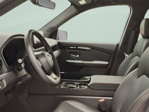 New 2025 Honda Pilot TrailSport image 21