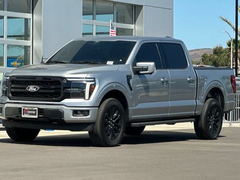 Used 2025 Ford F150 Lariat w/ Equipment Group 501A Mid AWD/4WD image 8