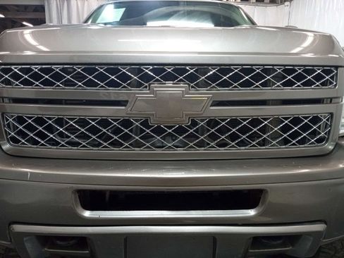 Used 2013 Chevrolet Silverado 2500 LT w/ Z71 Appearance Package image 6