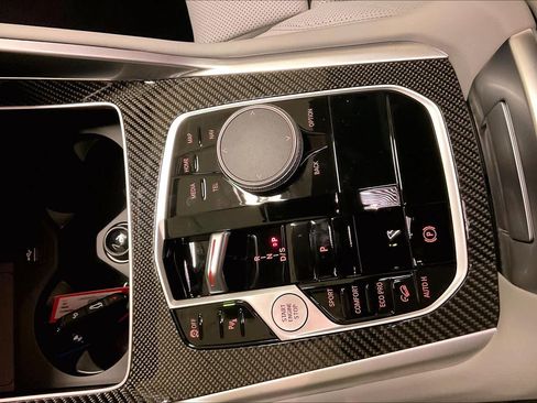 New 2026 BMW X6 M60i image 7