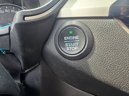 Used 2022 Ford Escape SE w/ Cold Weather Package AWD/4WD image 22