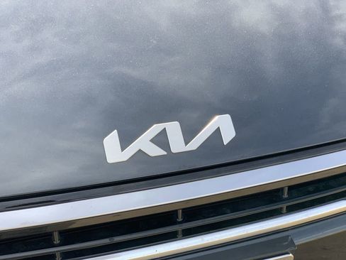 Used 2025 Kia K4 EX image 29