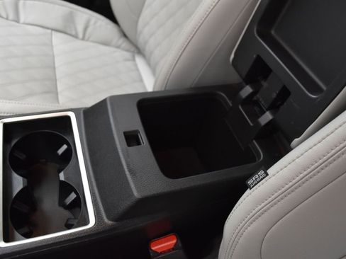 Used 2023 Mitsubishi Outlander SEL 40th Anniversary image 13