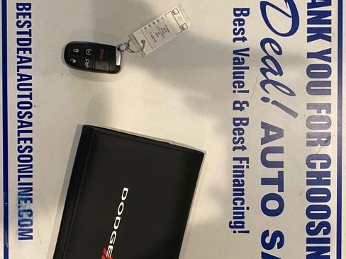 Used 2018 Dodge Challenger R/T w/ Driver Convenience Group RWD image 23