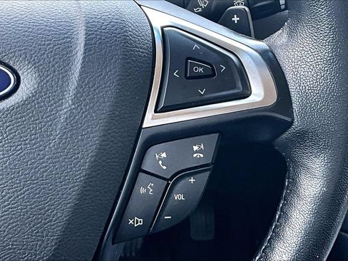 Used 2019 Ford Edge Titanium w/ Cold Weather Package AWD/4WD image 13