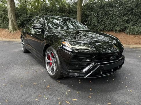 Used 2020 Lamborghini Urus AWD/4WD image 7