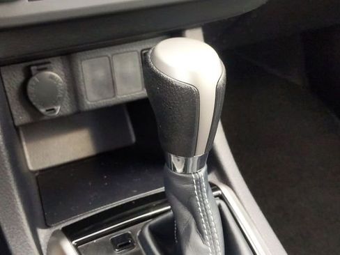 Used 2014 Toyota Corolla LE image 27