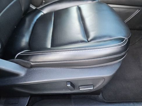 Used 2024 Ford Escape Platinum image 38