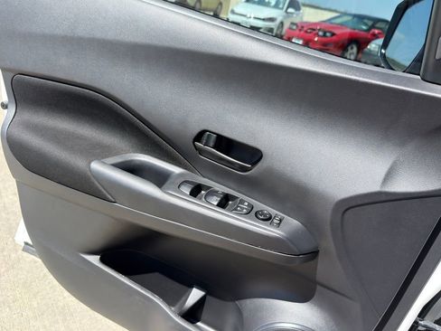 Used 2024 Nissan Kicks S image 20