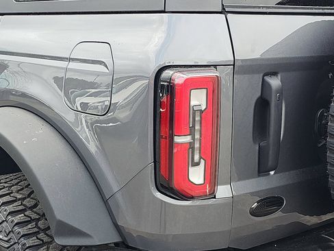 Used 2023 Ford Bronco Wildtrak image 36