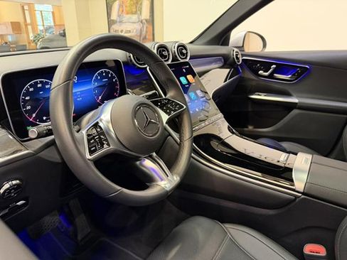 Certified 2025 Mercedes-Benz GLC 300 image 8