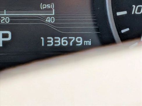 Used 2019 Kia Stinger GT2 RWD image 11