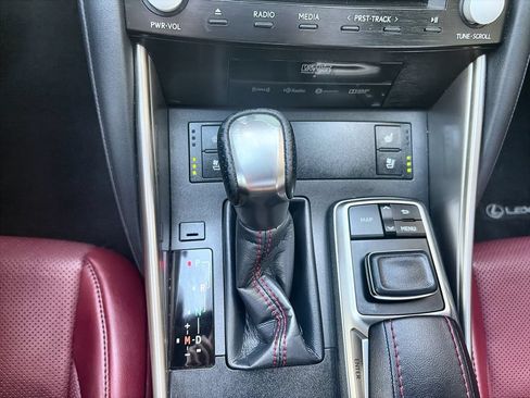 Used 2018 Lexus IS 350 F Sport RWD image 16