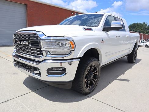 Used 2019 RAM 2500 Limited image 1
