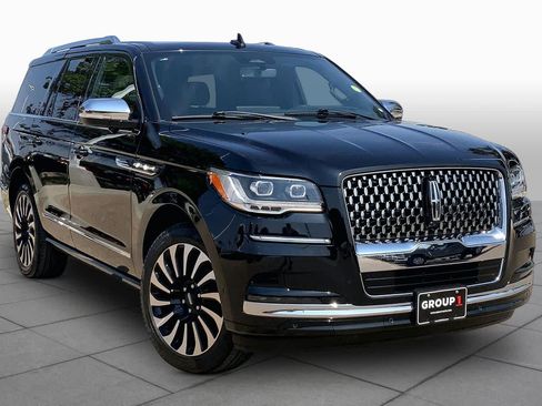 Certified 2023 Lincoln Navigator Black Label AWD/4WD image 3
