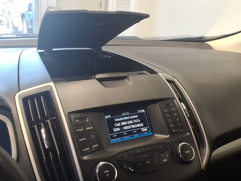 Used 2018 Ford Edge SEL AWD/4WD image 13