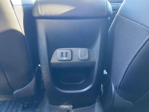 Used 2019 Chevrolet Colorado ZR2 image 17