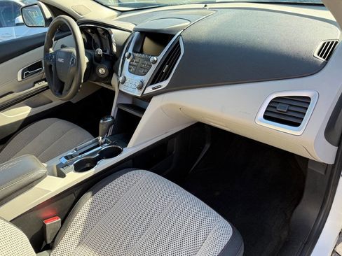 Used 2017 GMC Terrain SLE image 12