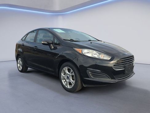 Used 2016 Ford Fiesta SE image 7