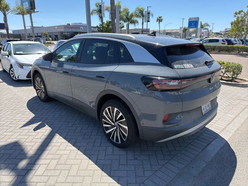 Used 2023 Volkswagen ID.4 Pro S Plus image 4