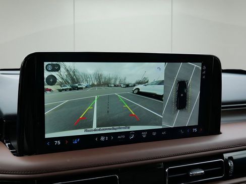 Used 2025 Lincoln Aviator Reserve w/ Equipment Group 201A image 26