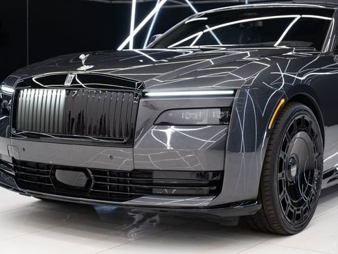 Used 2024 Rolls-Royce Spectre w/ Spectre Launch Package AWD/4WD image 4