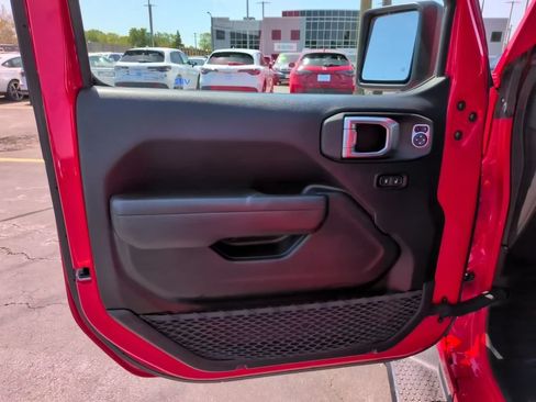 Used 2022 Jeep Wrangler Unlimited Sport AWD/4WD image 16