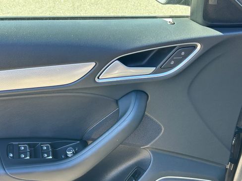 Used 2018 Audi Q3 2.0T Premium Plus w/ Premium Plus Package image 12