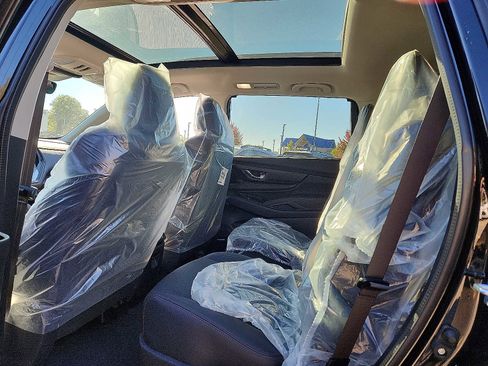 New 2025 Subaru Ascent Bronze Edition image 5