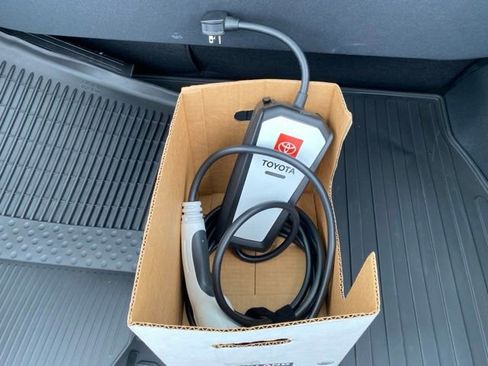 Certified 2025 Toyota bZ4X AWD w/ Weather Package image 13