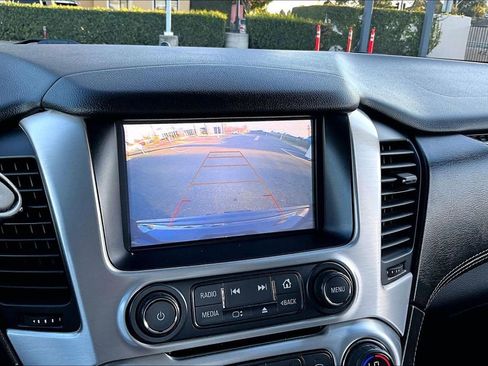 Used 2019 GMC Yukon SLT w/ Graphite Performance Edition image 10