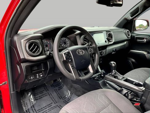 Used 2017 Toyota Tacoma TRD Off-Road w/ Tow Package (A/T) AWD/4WD image 20