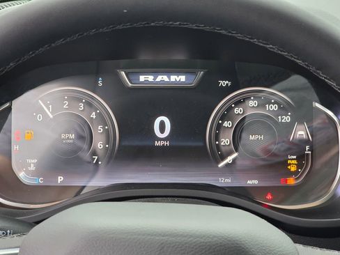 New 2026 RAM 1500 4x4 Crew Cab image 18