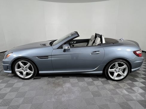 Used 2012 Mercedes-Benz SLK 350 image 12