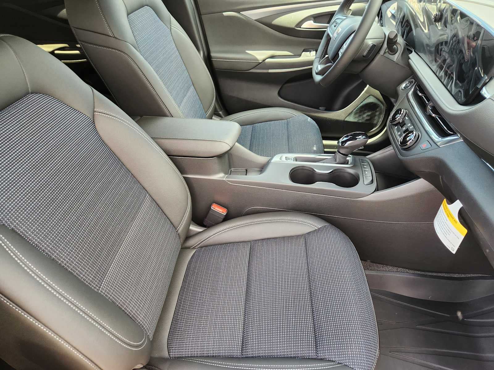 New 2026 Buick Envista Preferred w/ Convenience I Package FWD image 14