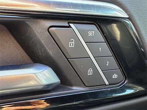 Certified 2025 Chevrolet Suburban Z71 image 15