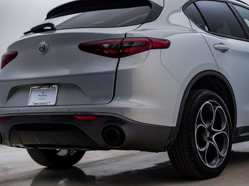 Used 2022 Alfa Romeo Stelvio Ti image 12